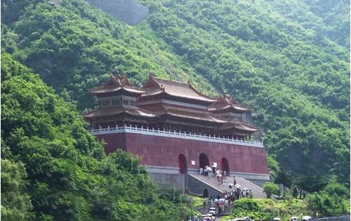 龍峰寺舍利塔